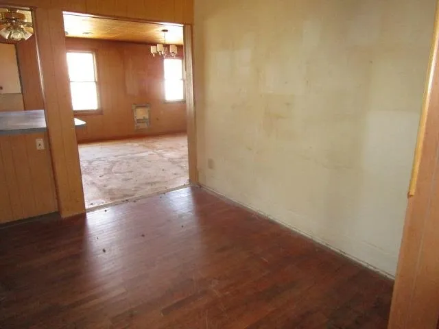 $19,900 | 906 Hopkins Street, Kiowa, KS 67070