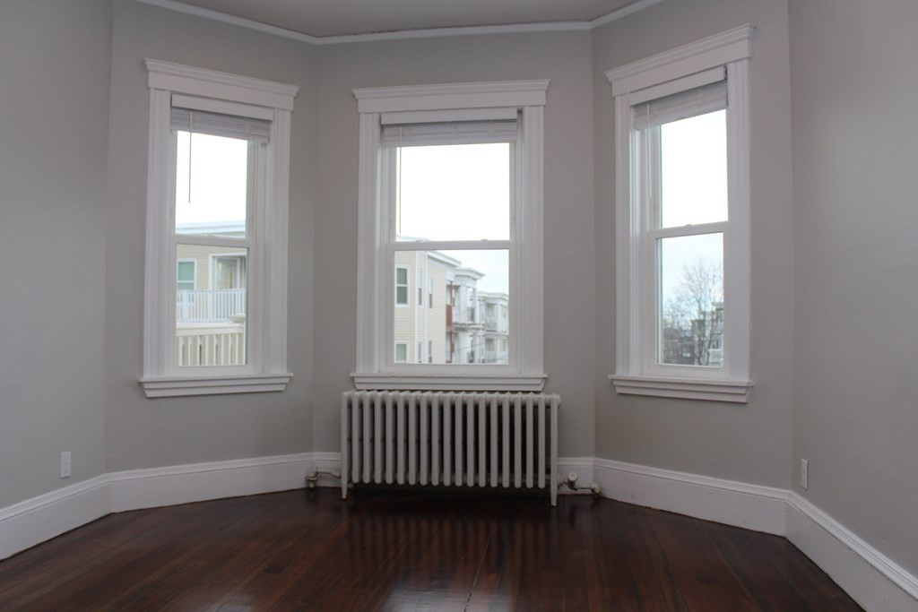 35 Mt Ida Road, Unit 3 Boston, MA 02122 - Photo 15 of 40 Gallery Image 15
