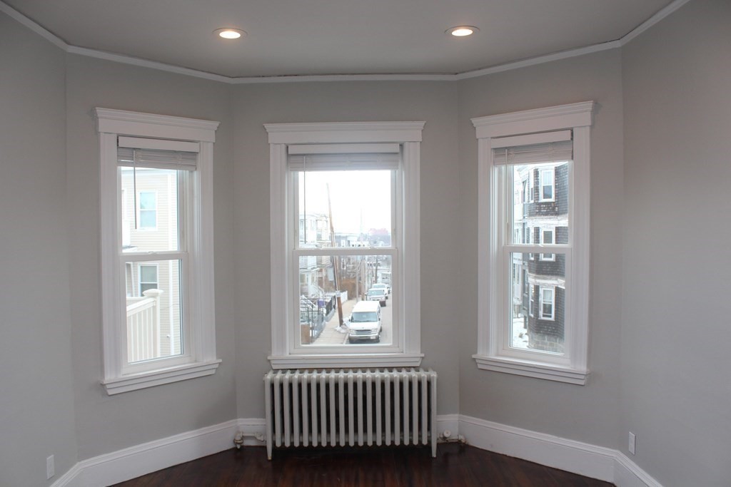 35 Mt Ida Road, Unit 3 Boston, MA 02122 - Photo 18 of 40 Gallery Image 18