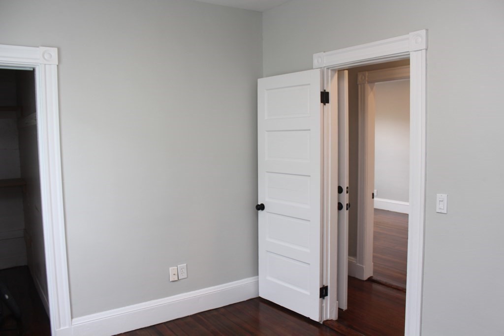 35 Mt Ida Road, Unit 3 Boston, MA 02122 - Photo 20 of 40 Gallery Image 20