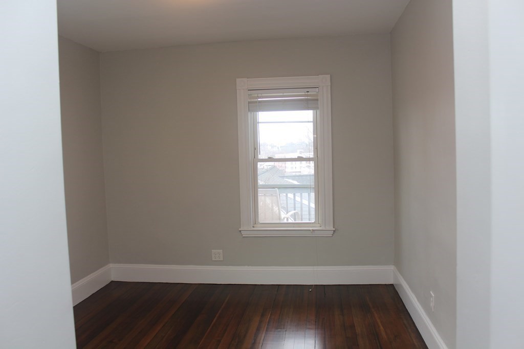 35 Mt Ida Road, Unit 3 Boston, MA 02122 - Photo 25 of 40 Gallery Image 25