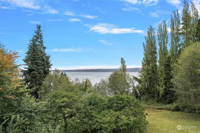 $899,000 | 4865 Saratoga Road, Langley, WA 98260