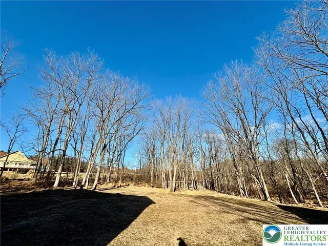 $2,050 | 171 East Aluta Mill Road, Nazareth, PA 18064