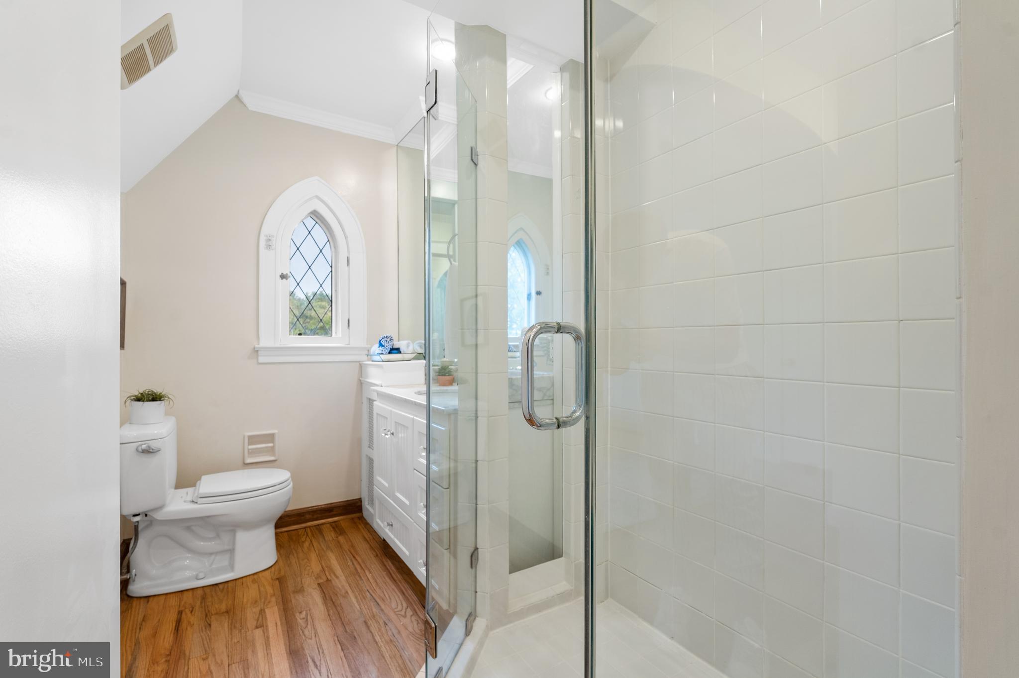 4416 Q Street Northwest Washington, DC 20007 - Photo 17 of 38 Primary bathroom