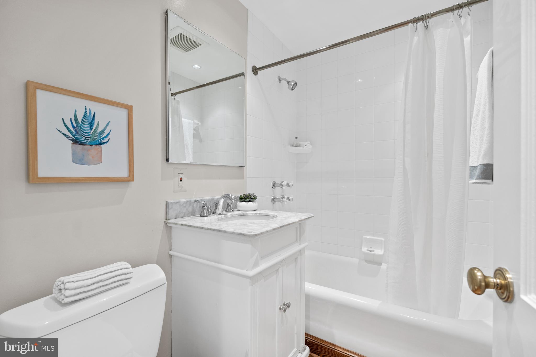 4416 Q Street Northwest Washington, DC 20007 - Photo 19 of 38 Second bathroom