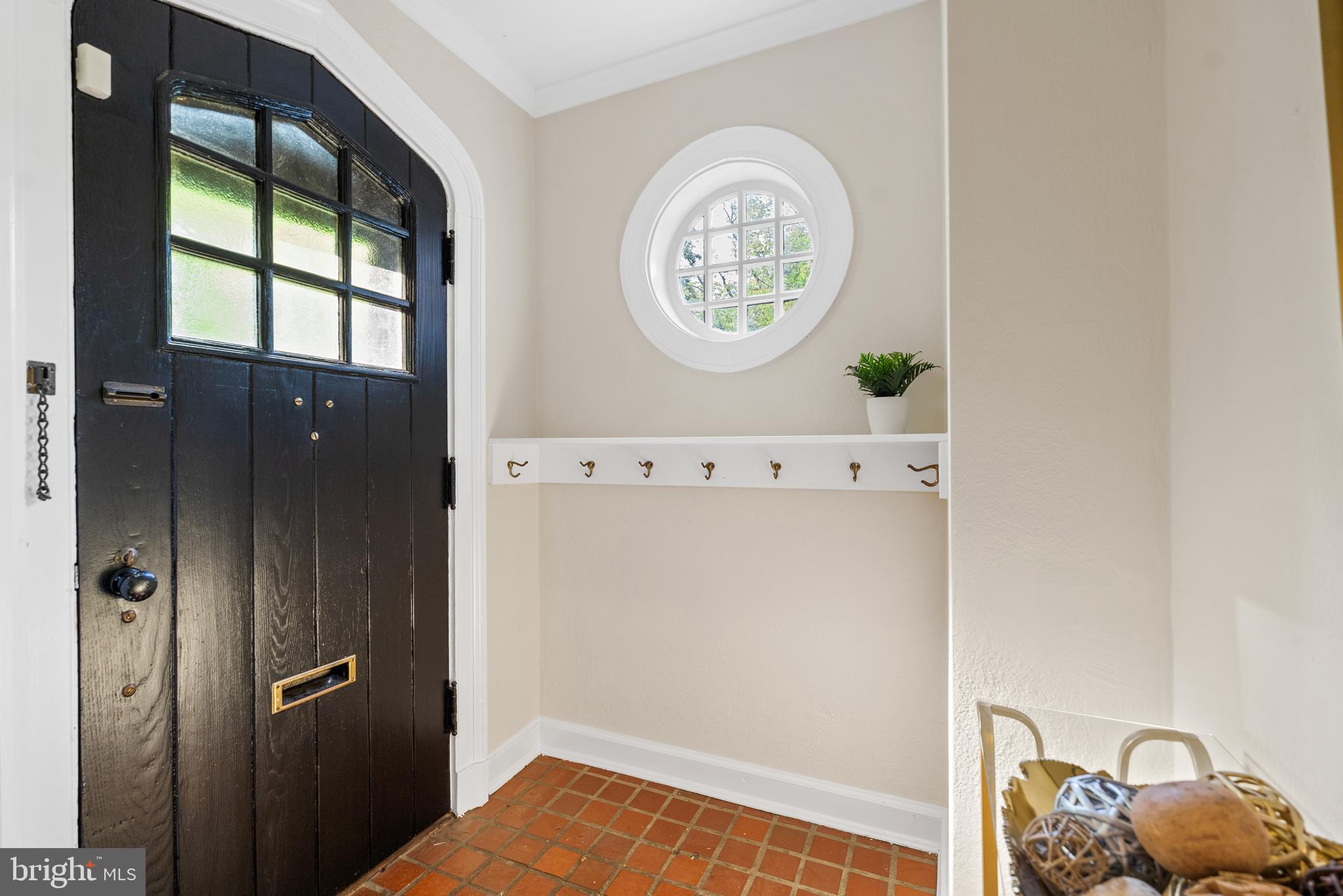 4416 Q Street Northwest Washington, DC 20007 - Photo 4 of 38 Foyer