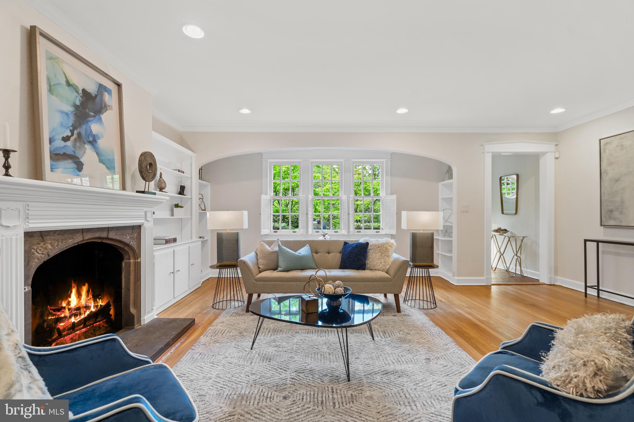 4416 Q Street Northwest Washington, DC 20007 - Photo 5 of 38 Living room