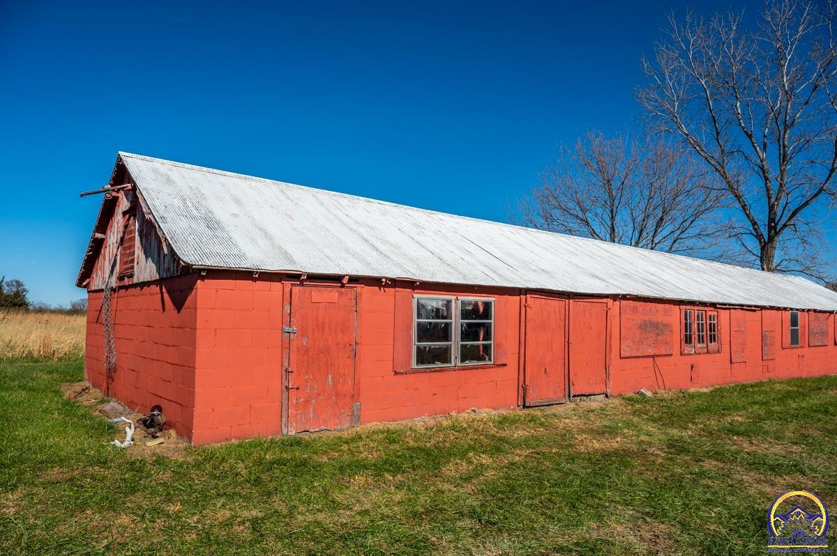 A South A S Auburn Road Burlingame, KS 66413 - Photo 9 of 21