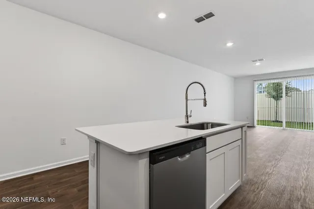 $1,895 | 5978 Ortega Hills Drive, Jacksonville, FL 32244