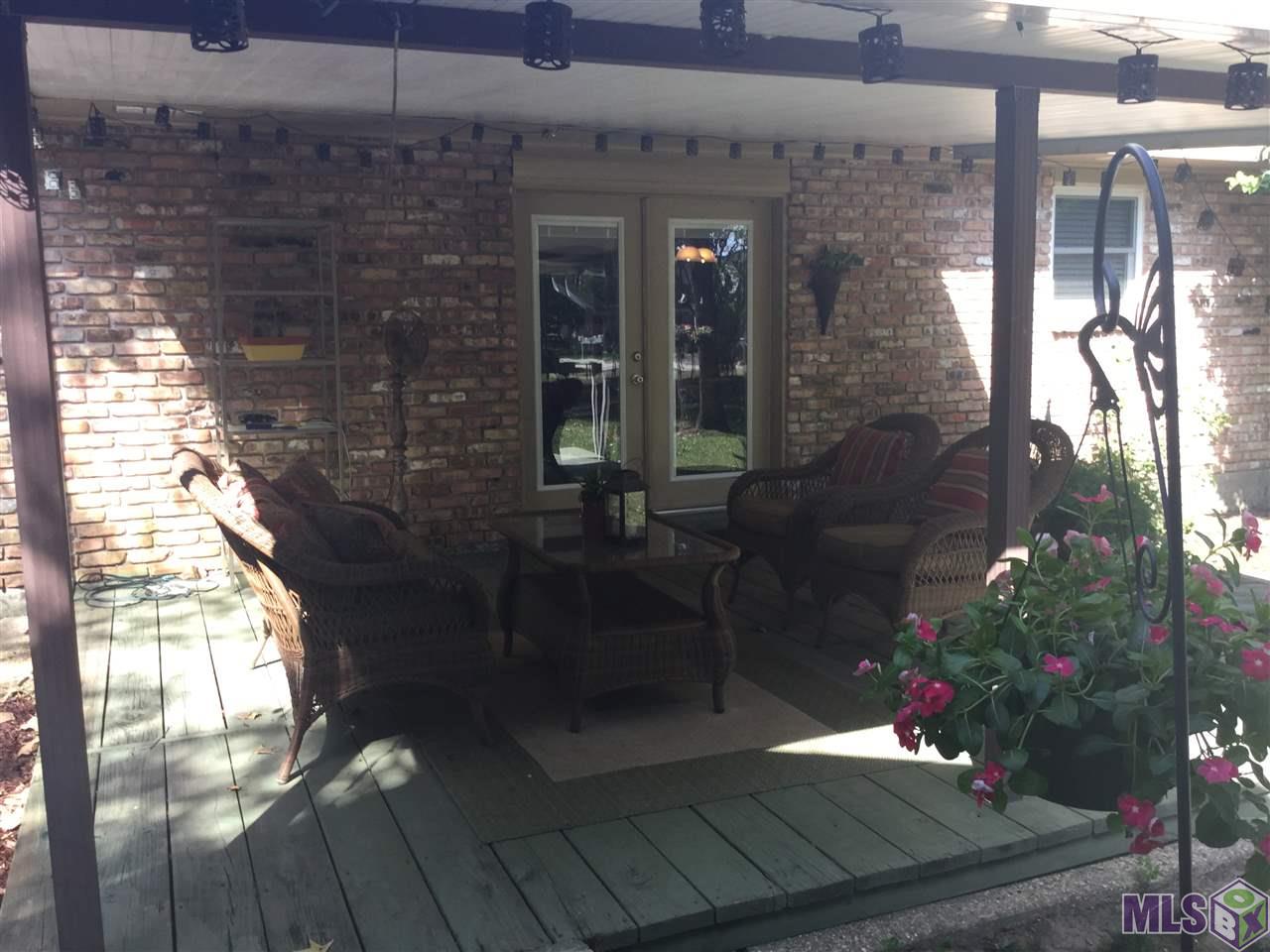 9478 Wesson Street Baton Rouge, LA 70816 - Photo 9 of 10 Back patio