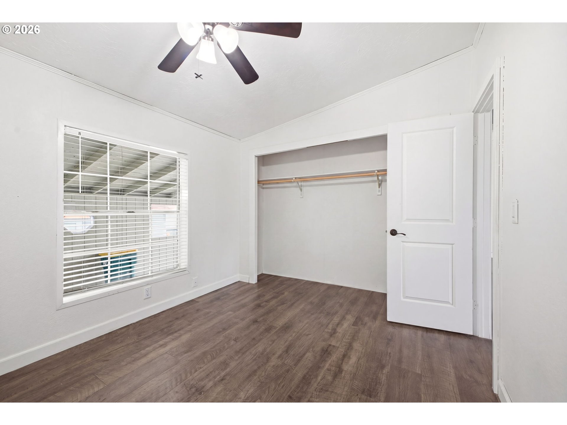 851 Southwest Sunset Way, Unit 28 Troutdale, OR 97060 - Photo 24 of 40