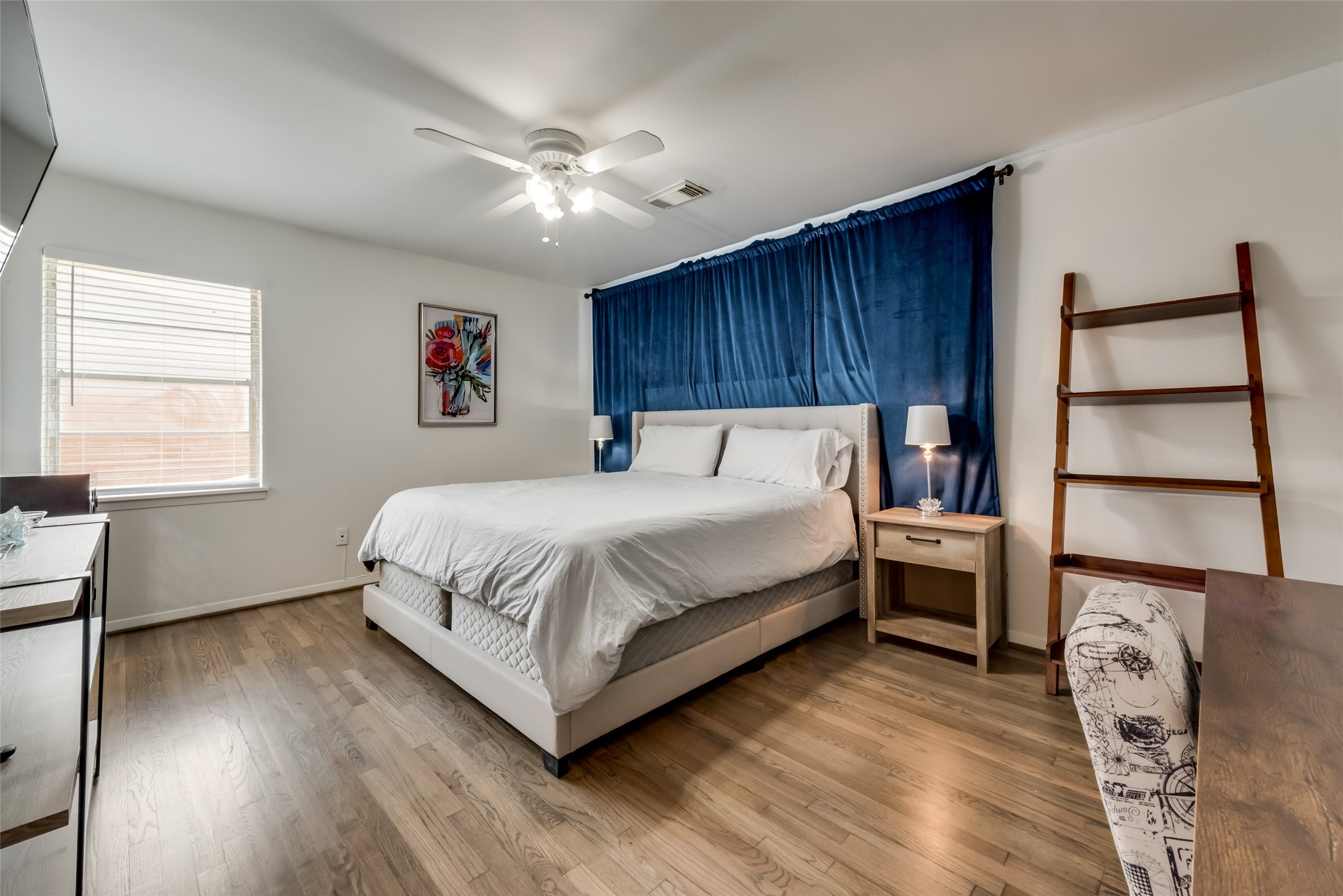 5118 Sanford Road Houston, TX 77035 - Photo 13 of 16