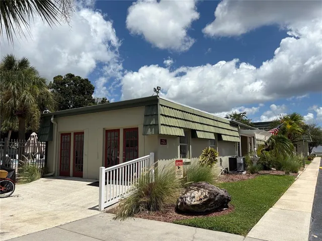 $2,100 | 1799 North Highland Avenue, Unit 37, Clearwater, FL 33755