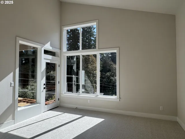 $879,940 | 14198 Southeast Iseli Lane, Clackamas, OR 97015