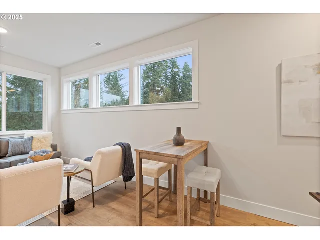 $879,940 | 14198 Southeast Iseli Lane, Clackamas, OR 97015