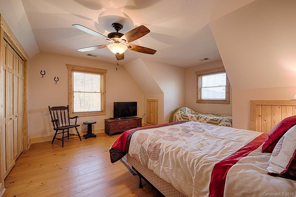 307 Riding High Road, Unit 14 Waynesville, NC 28785 - Photo 22 of 36
