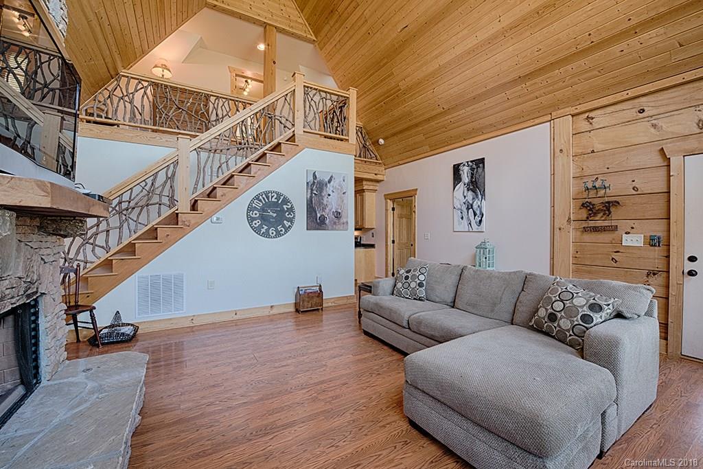 307 Riding High Road, Unit 14 Waynesville, NC 28785 - Photo 8 of 36
