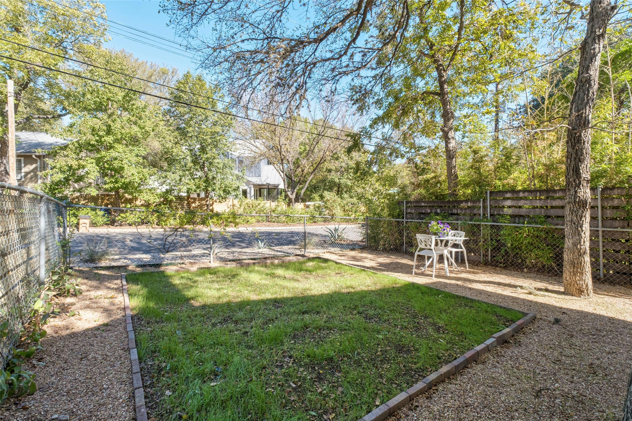 515 Pecan Grove Road, Unit A Austin, TX 78704 - Photo 3 of 17