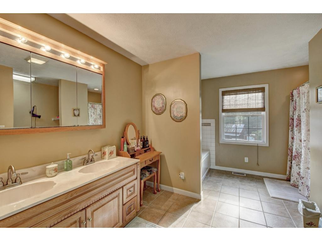 2524 Siam Road Elizabethton, TN 37643 - Photo 19 of 36 Photo 19