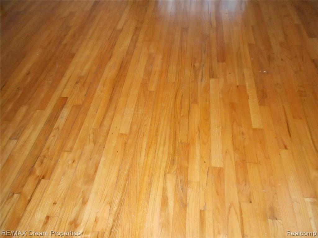 2958 Greenfield Road Berkley, MI 48072 - Photo 31 of 33 DSCN6217.JPG