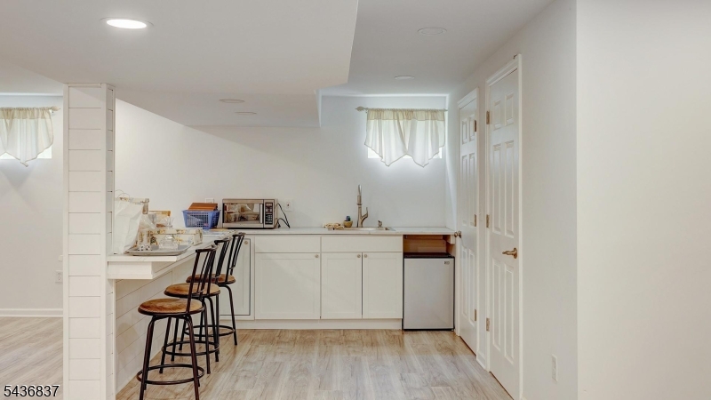 5 Maple Drive Warren, NJ 07059 - Photo 28 of 35