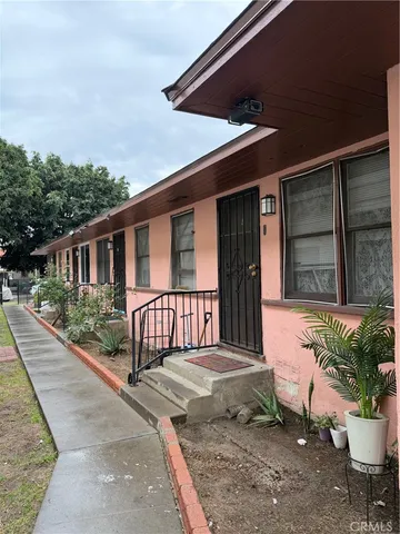 $1,699,000 | 1868 Locust Avenue, Long Beach, CA 90806