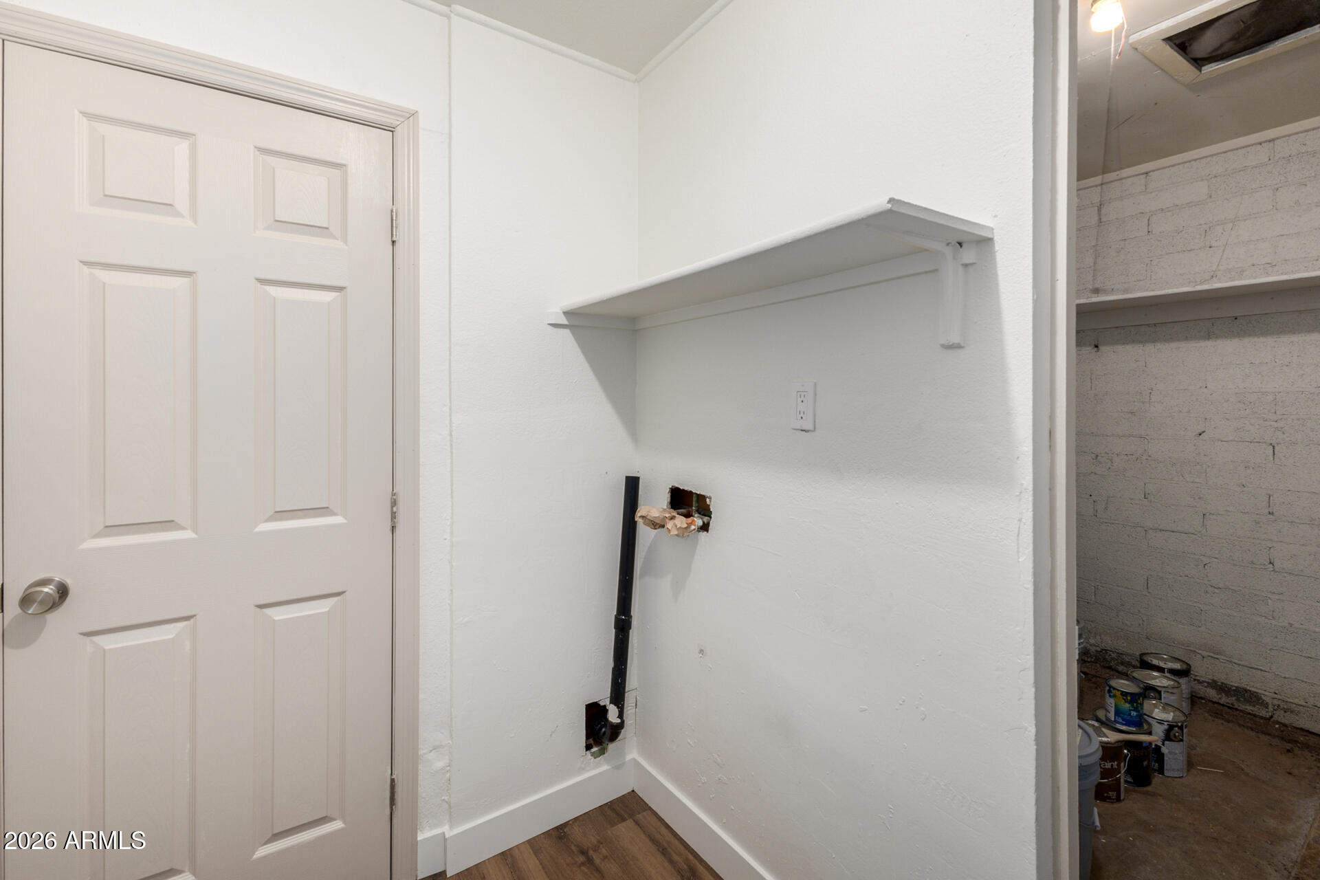 2114 West Rancho Drive Phoenix, AZ 85015 - Photo 23 of 29 a view of walk in closet