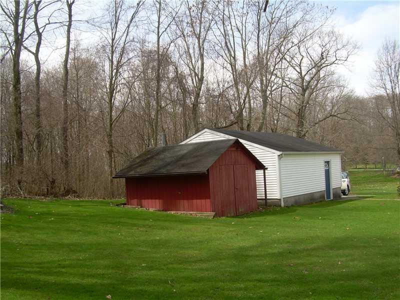 136 Lakewood Road New Castle, PA 16101 - Photo 4 of 5 Other. Garage/Shed