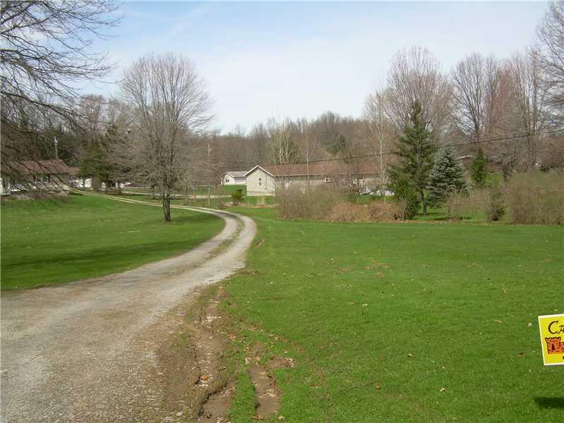 136 Lakewood Road New Castle, PA 16101 - Photo 5 of 5 Other. Driveway