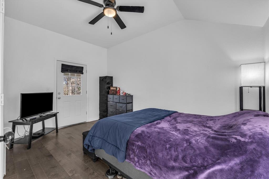 1209 Southey Street Waco, TX 76704 - Photo 4 of 21 master Bedroom