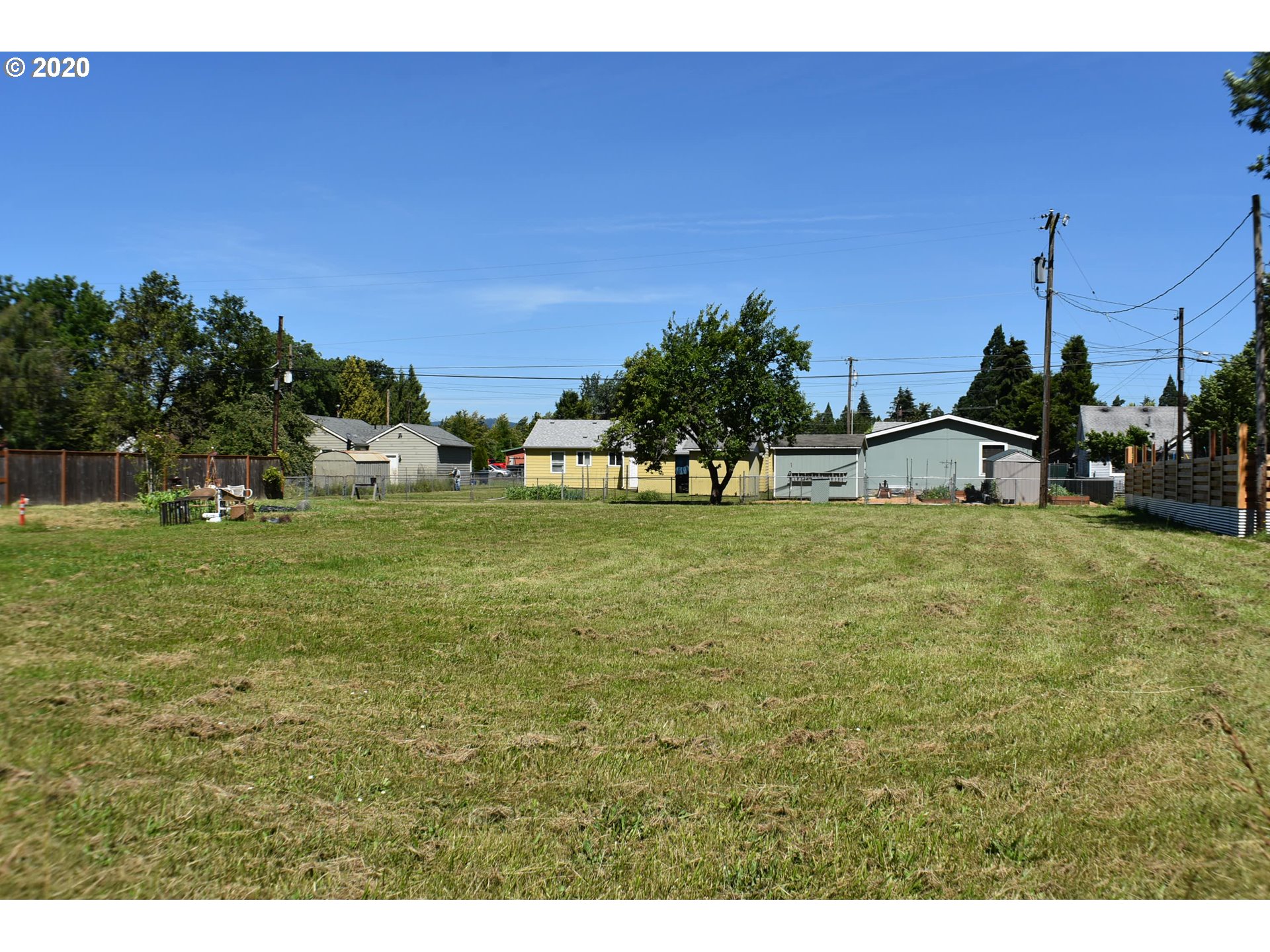 Laura Street Springfield, OR 97477 - Photo 4 of 5 Gallery Image 4