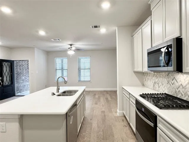 $3,000 | 7842 Bayside Drive, Rowlett, TX 75088