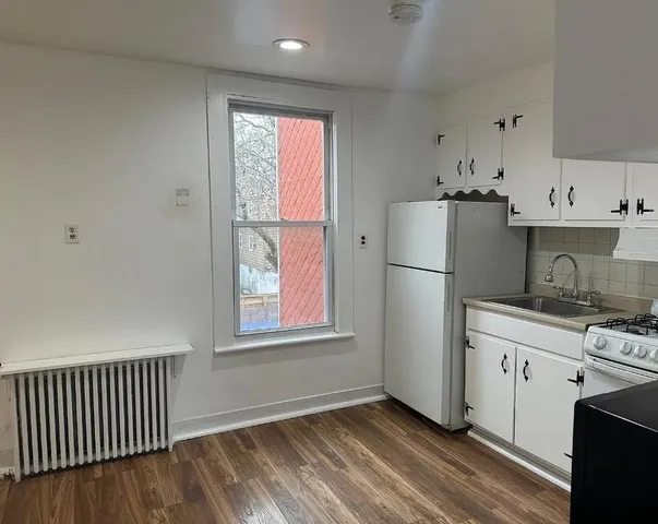 $1,850 | 296 Webster Avenue, Unit 2, Jersey City, NJ 07307