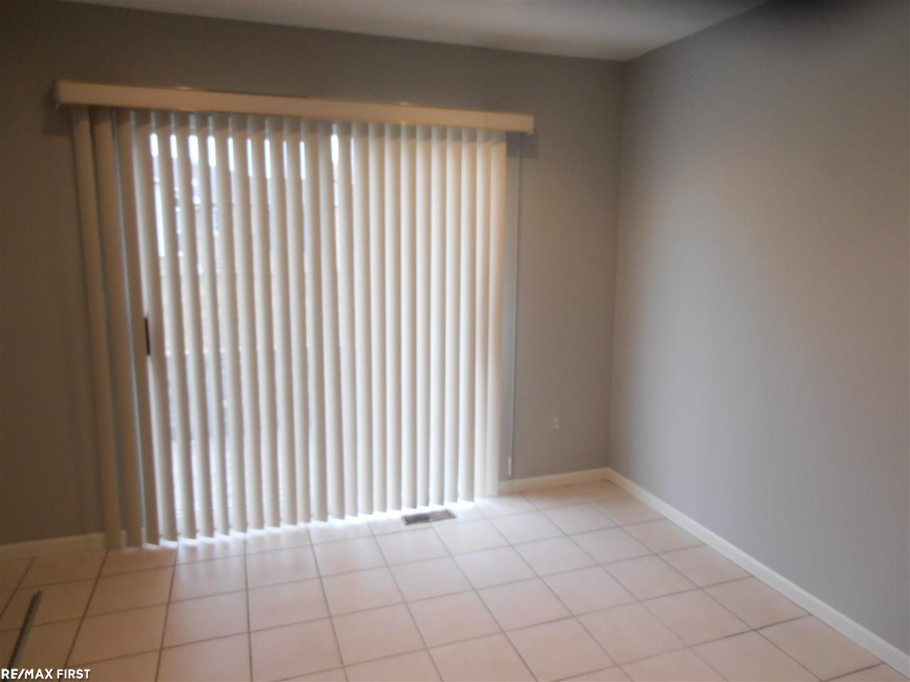 50163 Decook Court, Unit 113 Macomb, MI 48044 - Photo 14 of 23