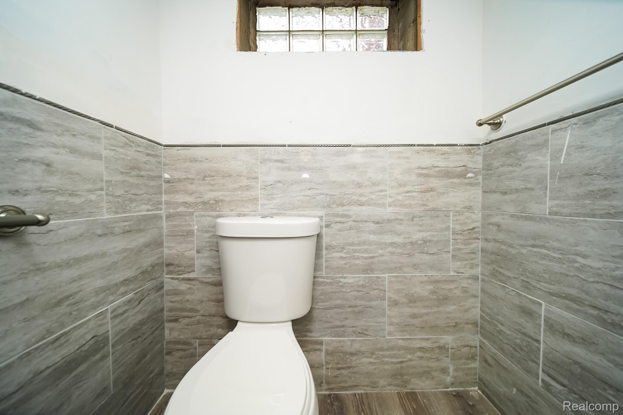 18951 Santa Rosa Drive Detroit, MI 48221 - Photo 68 of 75 DDS02063.jpg