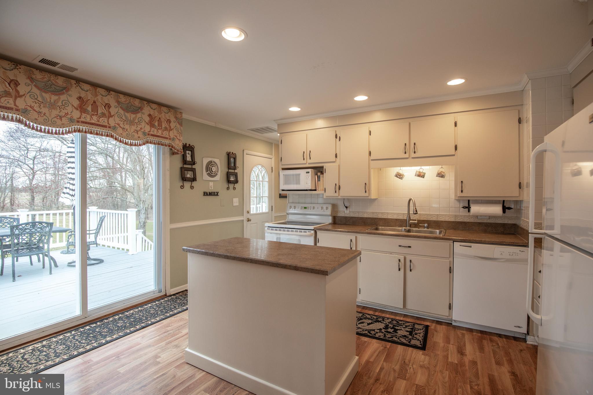 419 Federal City Road Pennington, NJ 08534 - Photo 13 of 60