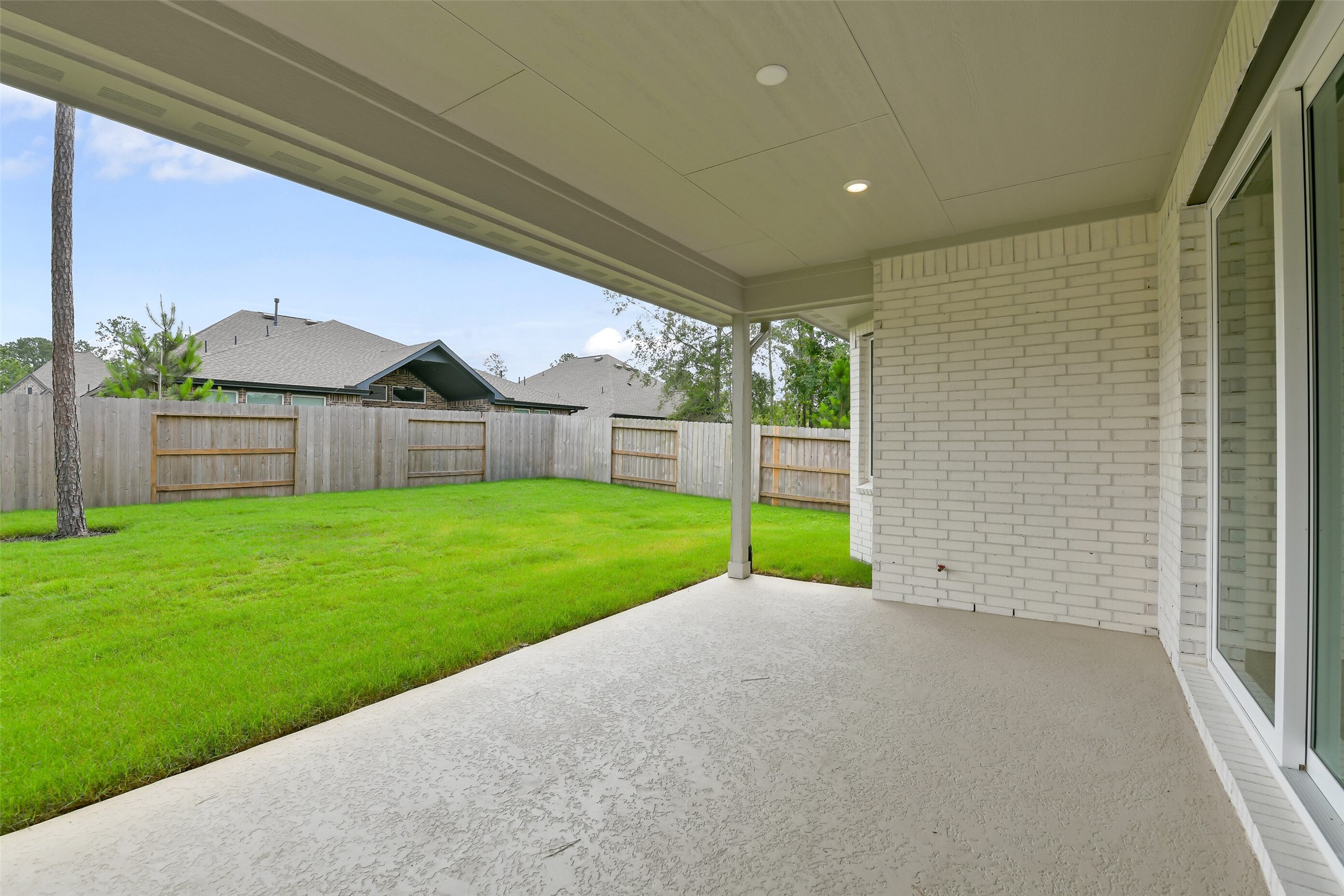 16119 Rustling Wds Road Conroe, TX 77302 - Photo 35 of 43