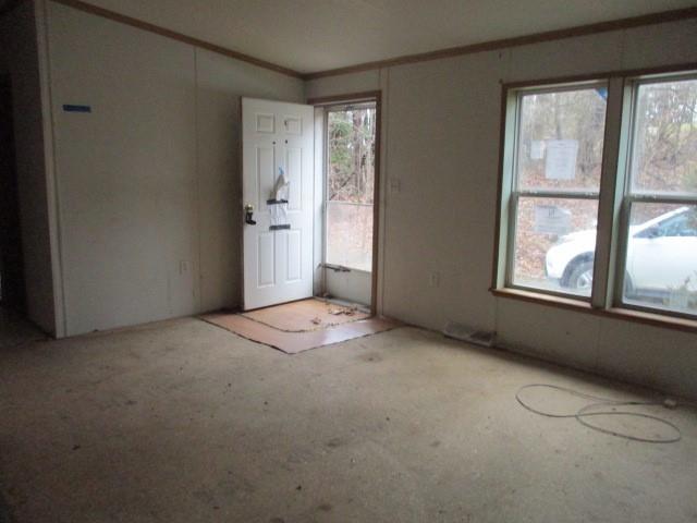 233 Leslie Road Valencia, PA 16059 - Photo 7 of 9 Gallery Image 7