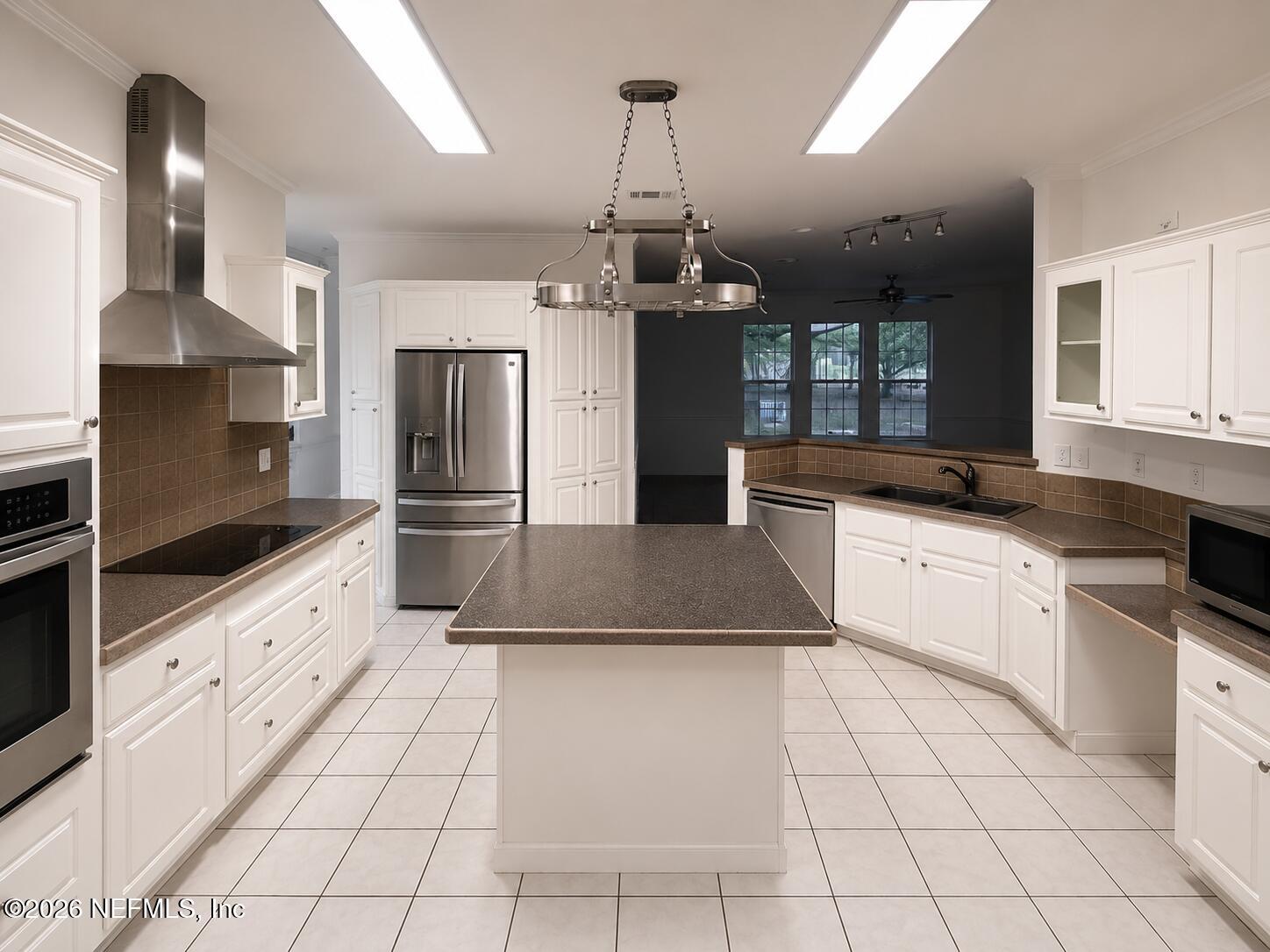 735 Hough Farm Road Quincy, FL 32352 - Photo 10 of 24 Kitchen