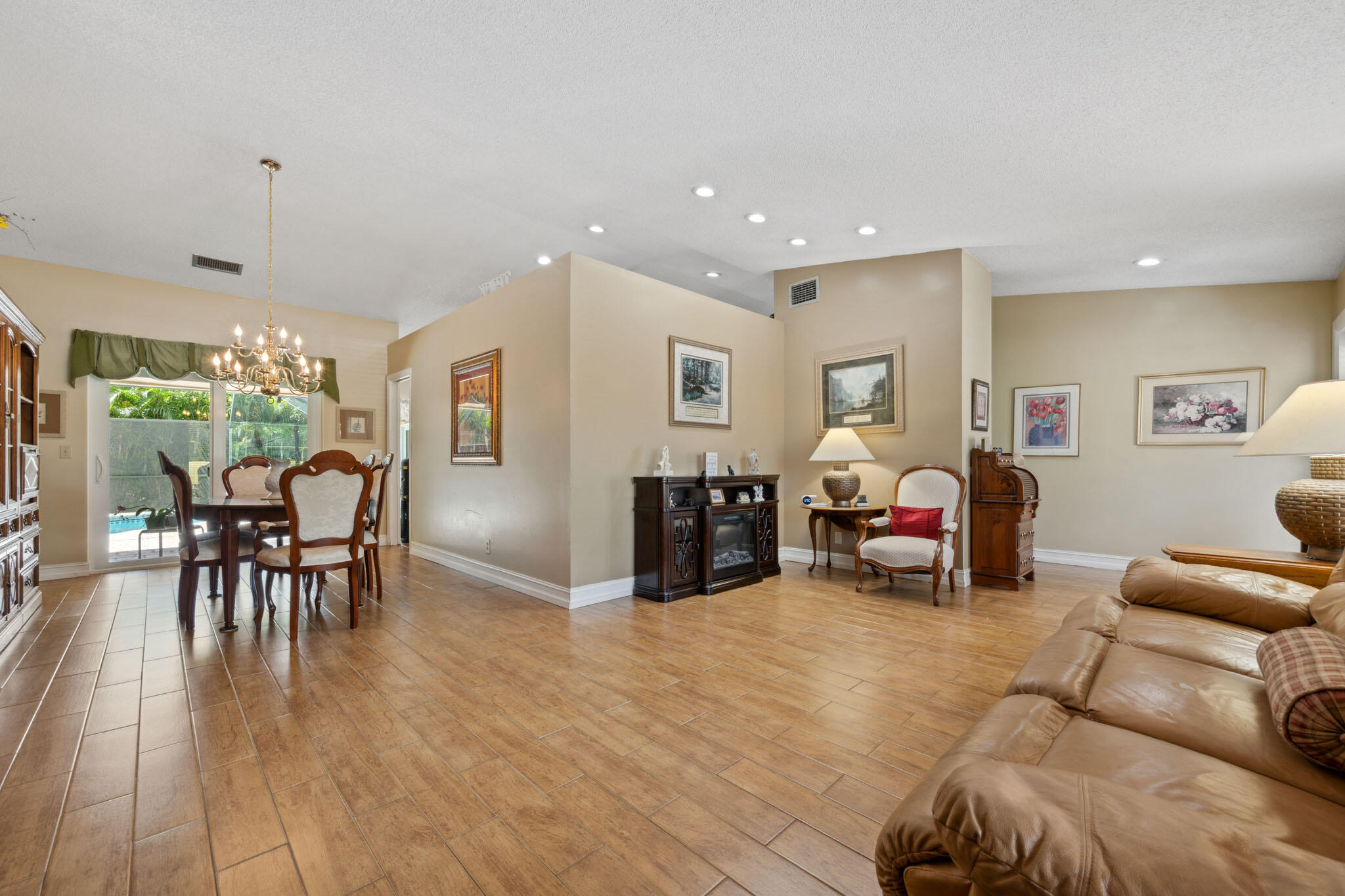 460 Northwest 69th Street Boca Raton, FL 33487 - Photo 8 of 42 8