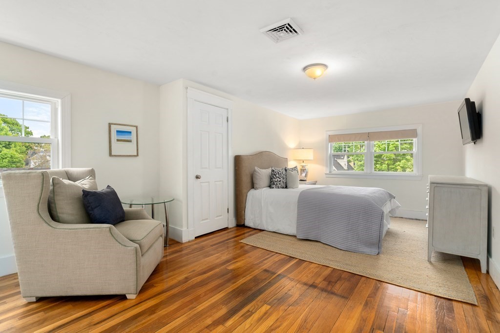 7 Butler Street Medford, MA 02155 - Photo 7 of 13 Gallery Image 7