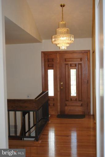 11709 Riders Lane Reston, VA 20191 - Photo 2 of 24 Open Foyer