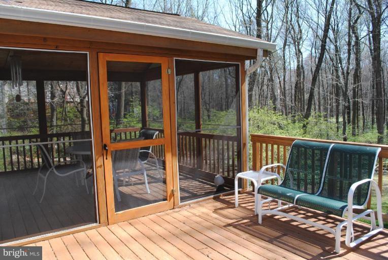 11709 Riders Lane Reston, VA 20191 - Photo 19 of 24 Screened-in Porch