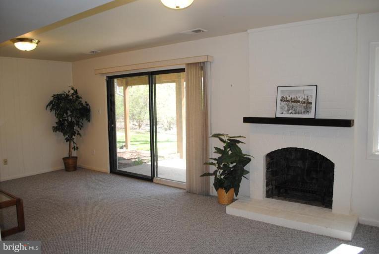 11709 Riders Lane Reston, VA 20191 - Photo 20 of 24 Recreation Room