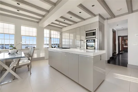 $2,500,000 | 221 Hope Street, Unit 2, Bristol, RI 02809