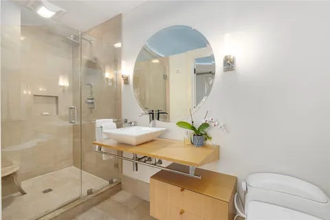 $2,500,000 | 221 Hope Street, Unit 2, Bristol, RI 02809