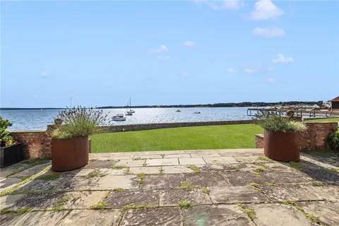 $2,500,000 | 221 Hope Street, Unit 2, Bristol, RI 02809