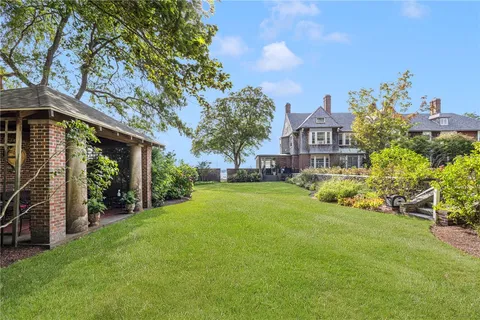 $2,500,000 | 221 Hope Street, Unit 2, Bristol, RI 02809