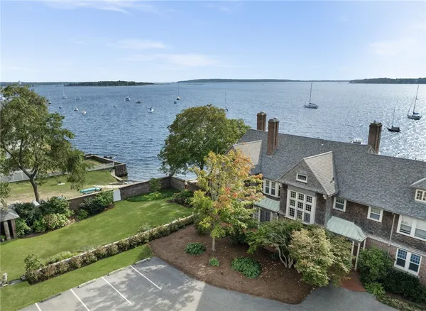 $2,500,000 | 221 Hope Street, Unit 2, Bristol, RI 02809