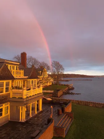 $2,500,000 | 221 Hope Street, Unit 2, Bristol, RI 02809